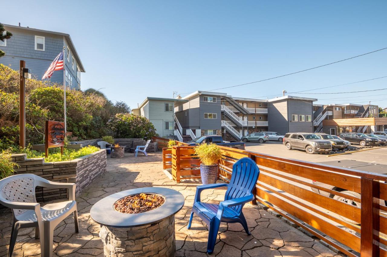 Sailor Jack Oceanfront Motel Lincoln City Exterior foto